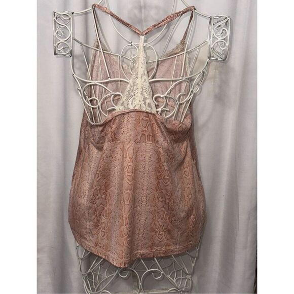 Studio Badgley Mischka Very soft Pajama Top Lace trimmed Adjustable Spaghetti St - Picture 2 of 6